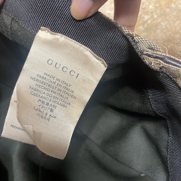 Gucci hat with adjustable strap - Picture 4 of 5